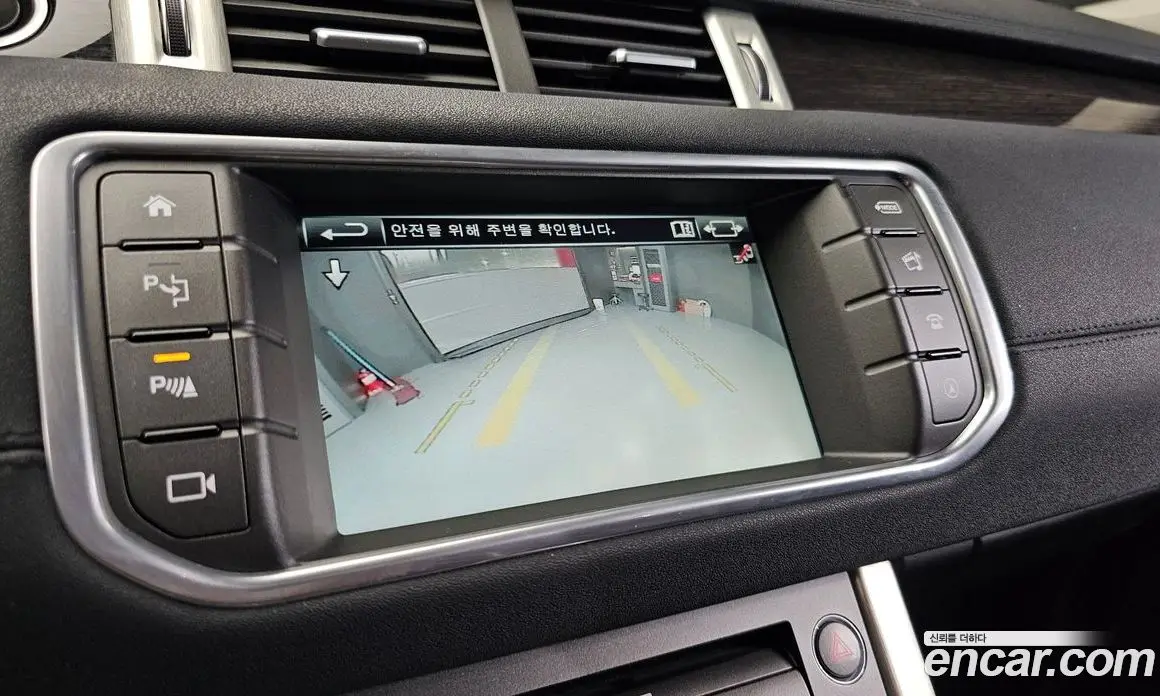 Land Rover Range Rover Evoque 2015 2.0 автомат (гидро), фото 14
