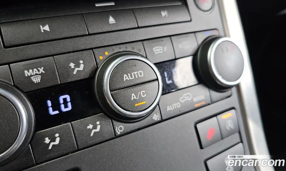 Land Rover Range Rover Evoque 2015 2.0 автомат (гидро), фото 15