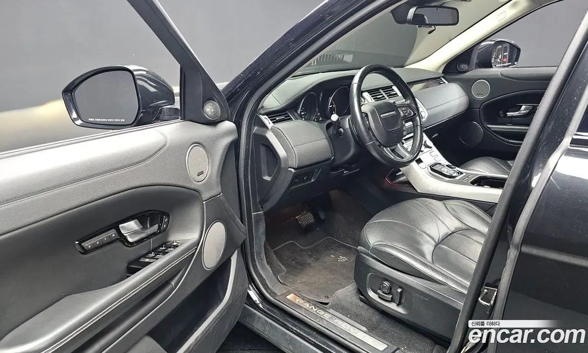 Land Rover Range Rover Evoque 2015 2.0 автомат (гидро), фото 10