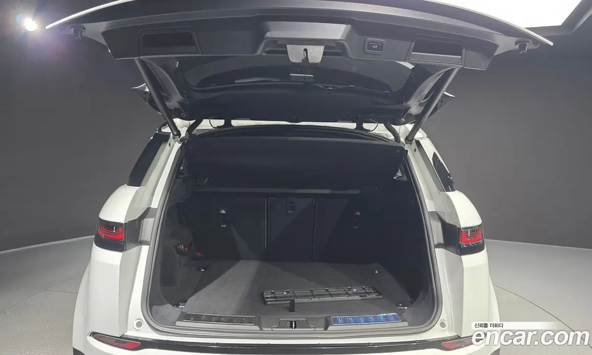 Land Rover Range Rover Evoque 2022 2.0 автомат (гидро), фото 20