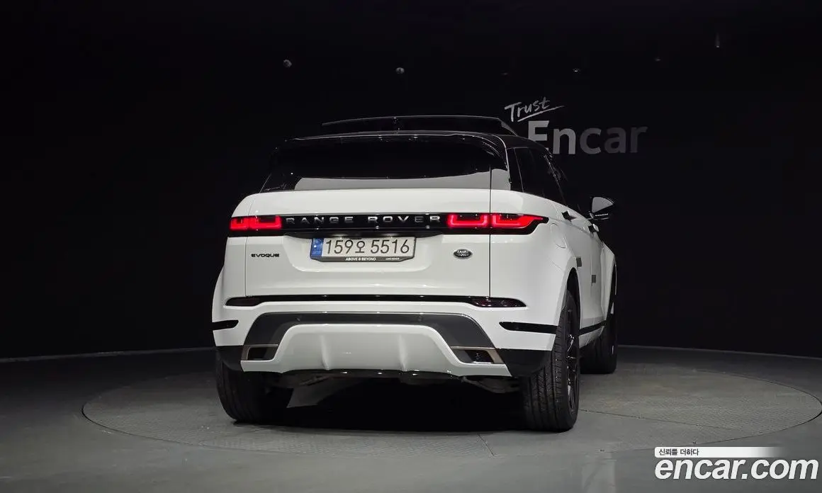 Land Rover Range Rover Evoque 2022 2.0 автомат (гидро), фото 4