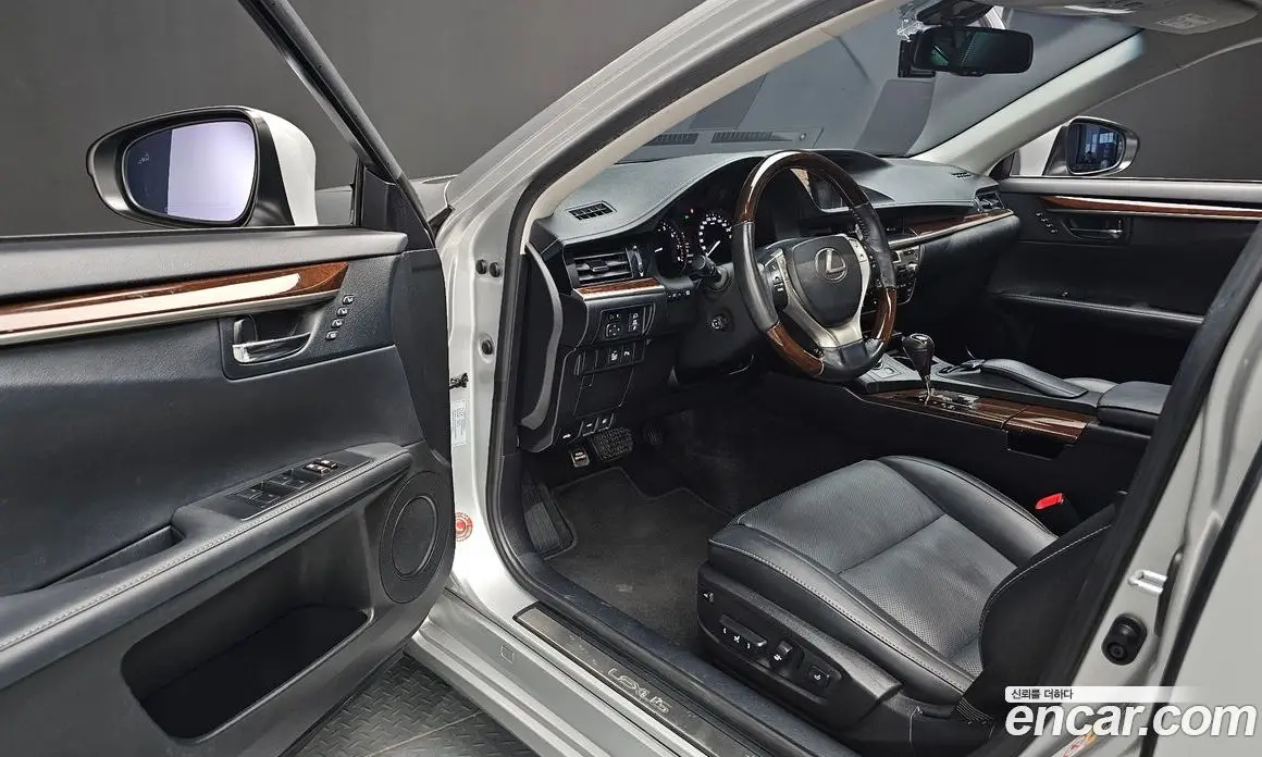 Lexus ES 2015 3.5 автомат (гидро), фото 11