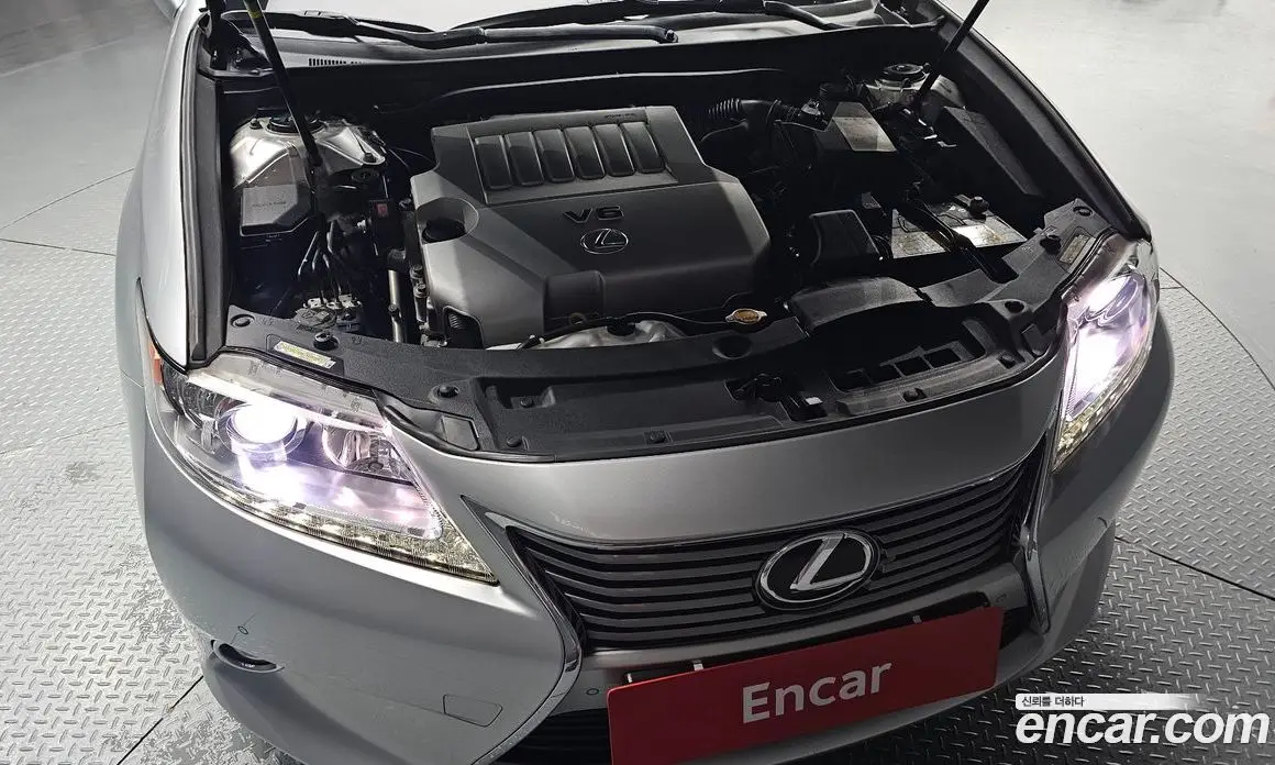 Lexus ES 2015 3.5 автомат (гидро), фото 6