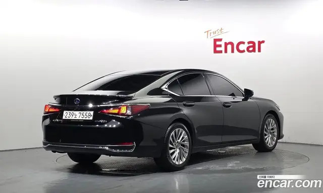 Lexus ES 2019 2.5 автомат (гидро), миниатюра 2