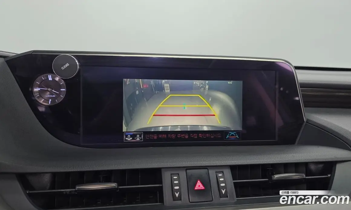 Lexus ES 2019 2.5 автомат (гидро), фото 17
