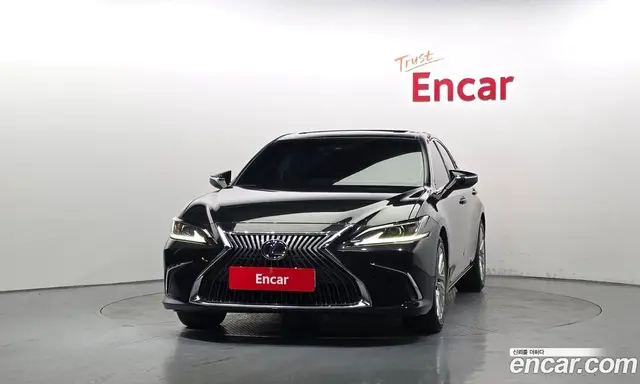 Lexus ES 2019 2.5 автомат (гидро), миниатюра 3