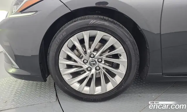 Lexus ES 2019 2.5 автомат (гидро), миниатюра 5