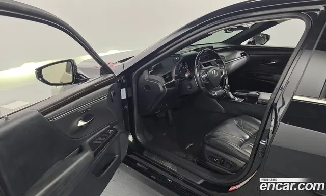 Lexus ES 2019 2.5 автомат (гидро), миниатюра 10
