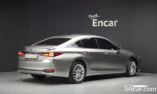 Lexus ES 2021 2.5 автомат (гидро), миниатюра 2
