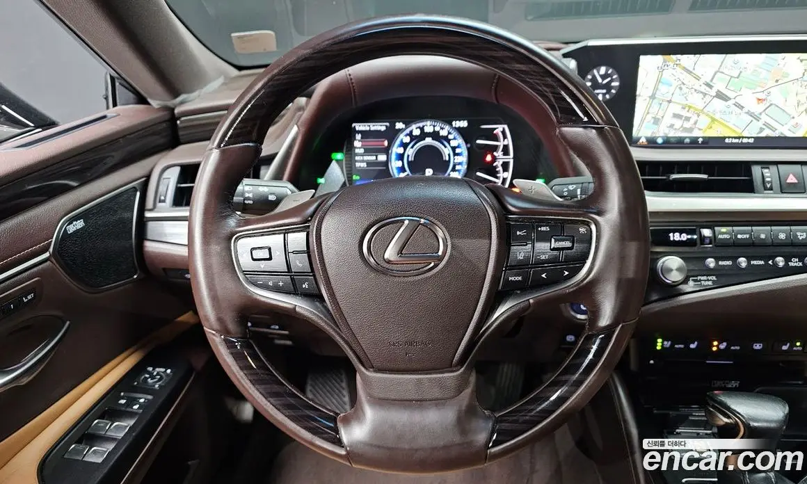 Lexus ES 2021 2.5 автомат (гидро), фото 13