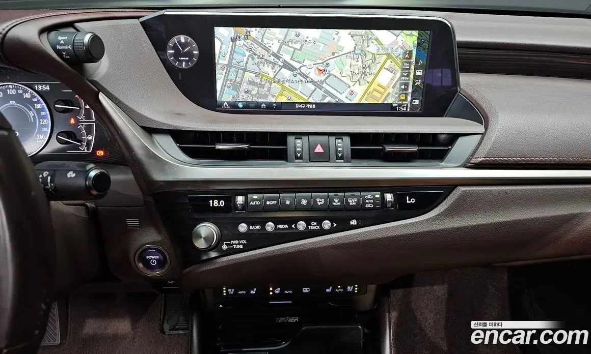 Lexus ES 2021 2.5 автомат (гидро), фото 14