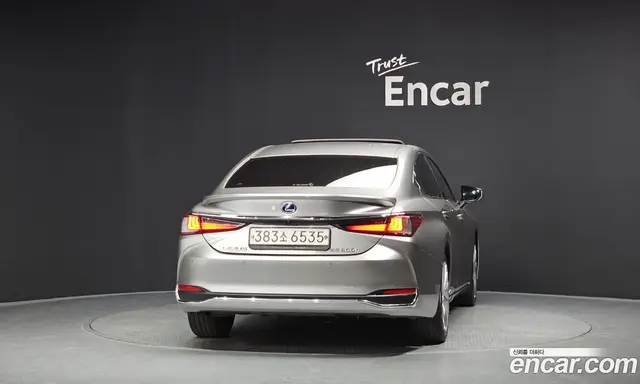 Lexus ES 2021 2.5 автомат (гидро), миниатюра 4