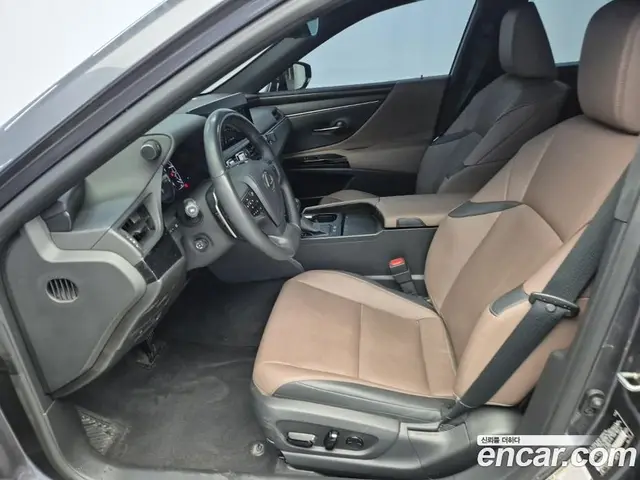 Lexus ES 2024 2.5 автомат (гидро), миниатюра 11