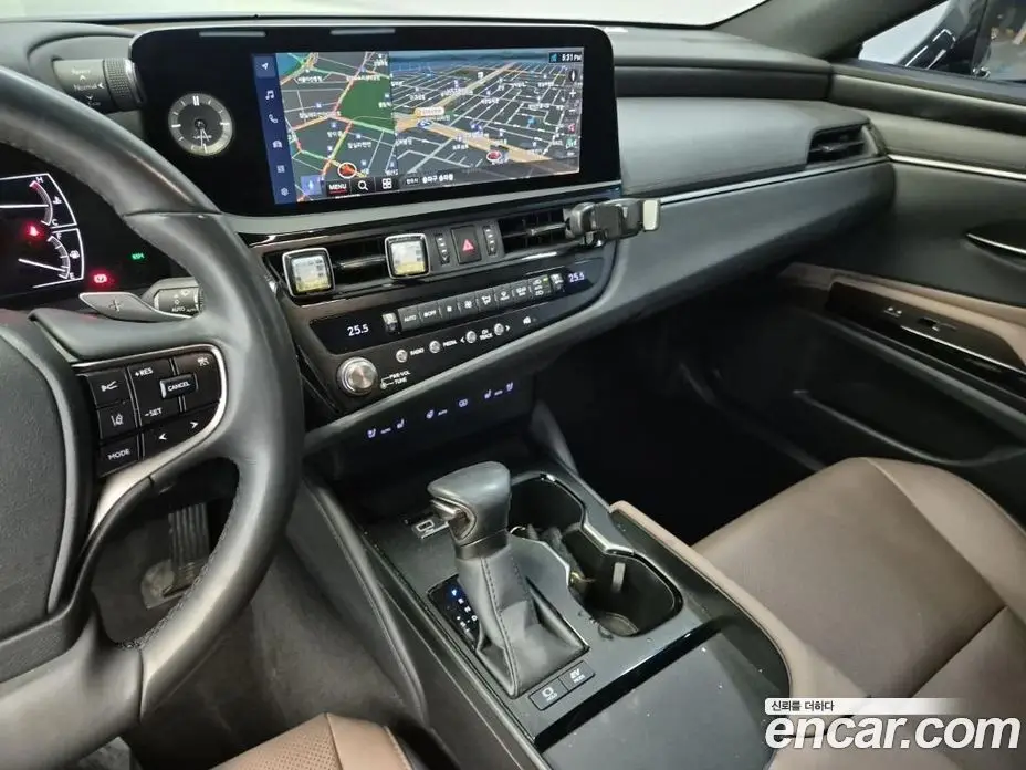 Lexus ES 2024 2.5 автомат (гидро), фото 10