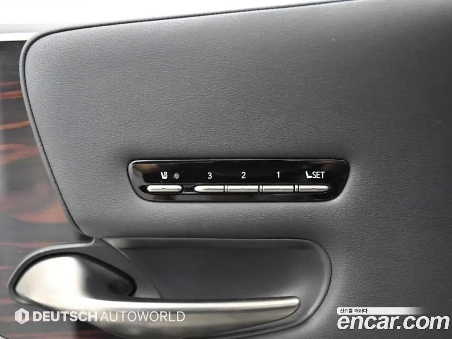 Lexus LS 2018 3.4 автомат (гидро), фото 17
