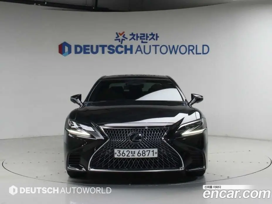 Lexus LS 2018 3.4 автомат (гидро), фото 3