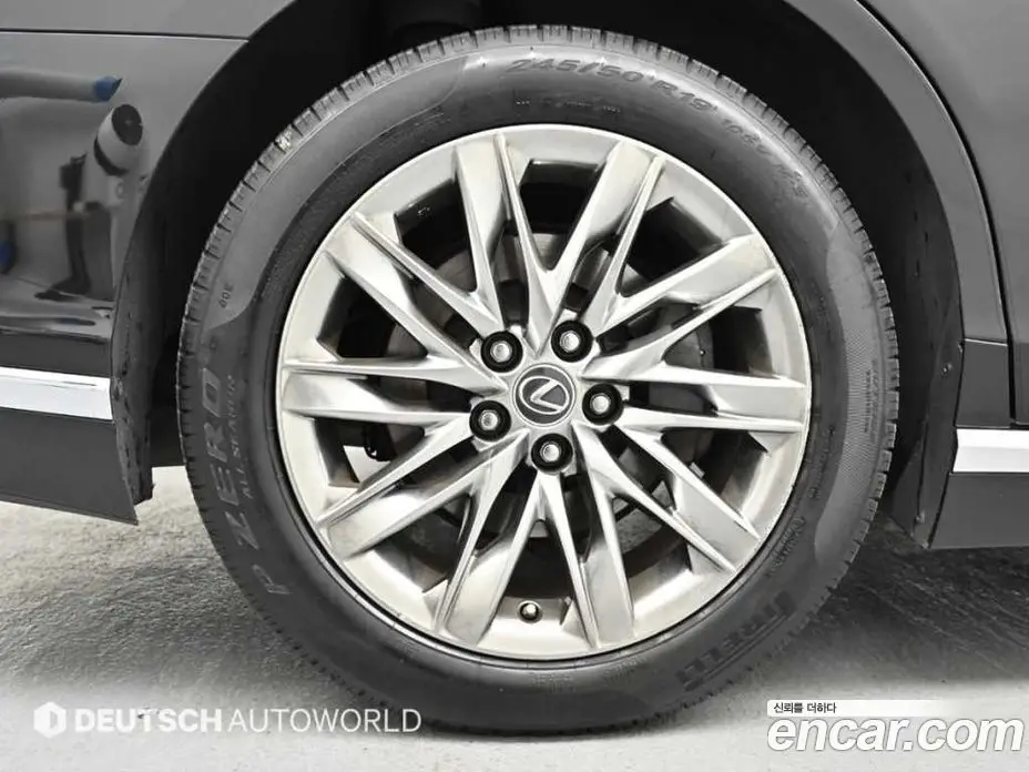 Lexus LS 2018 3.4 автомат (гидро), фото 5