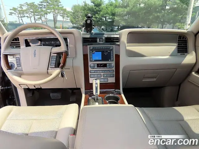 Lincoln Navigator 2014 5.4 автомат (гидро), миниатюра 7