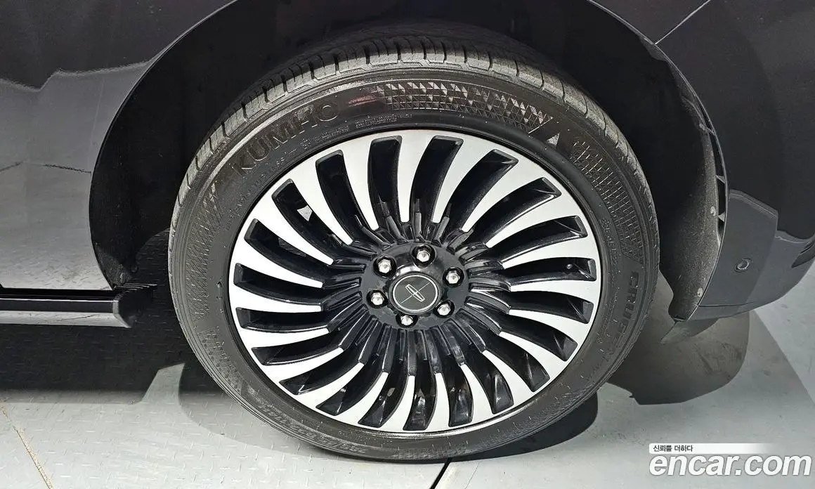 Lincoln Navigator 2019 3.5 автомат (гидро), фото 5