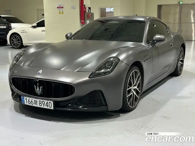 Maserati GranTurismo, 2024, 6 400 км