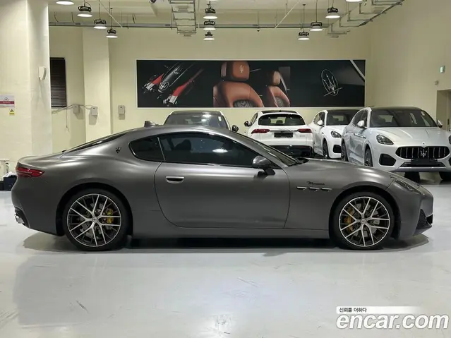 Maserati GranTurismo 2024 3.0 автомат (гидро), миниатюра 3