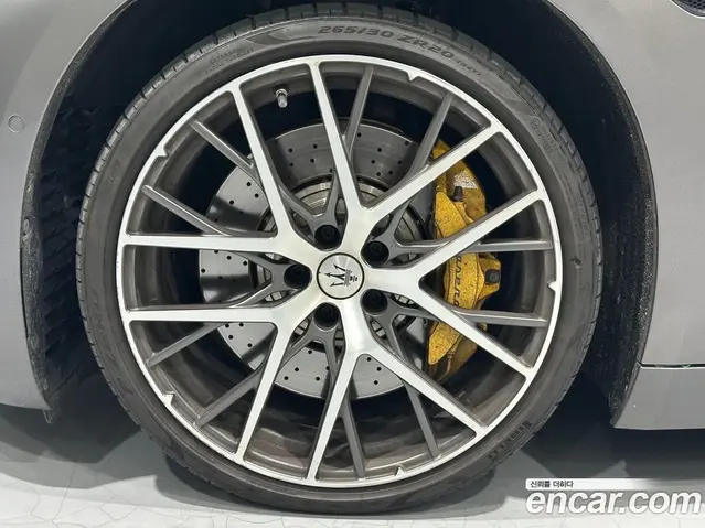 Maserati GranTurismo 2024 3.0 автомат (гидро), миниатюра 5