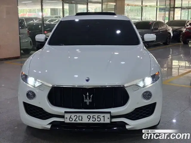 Maserati Levante, 2017, 124 438 км