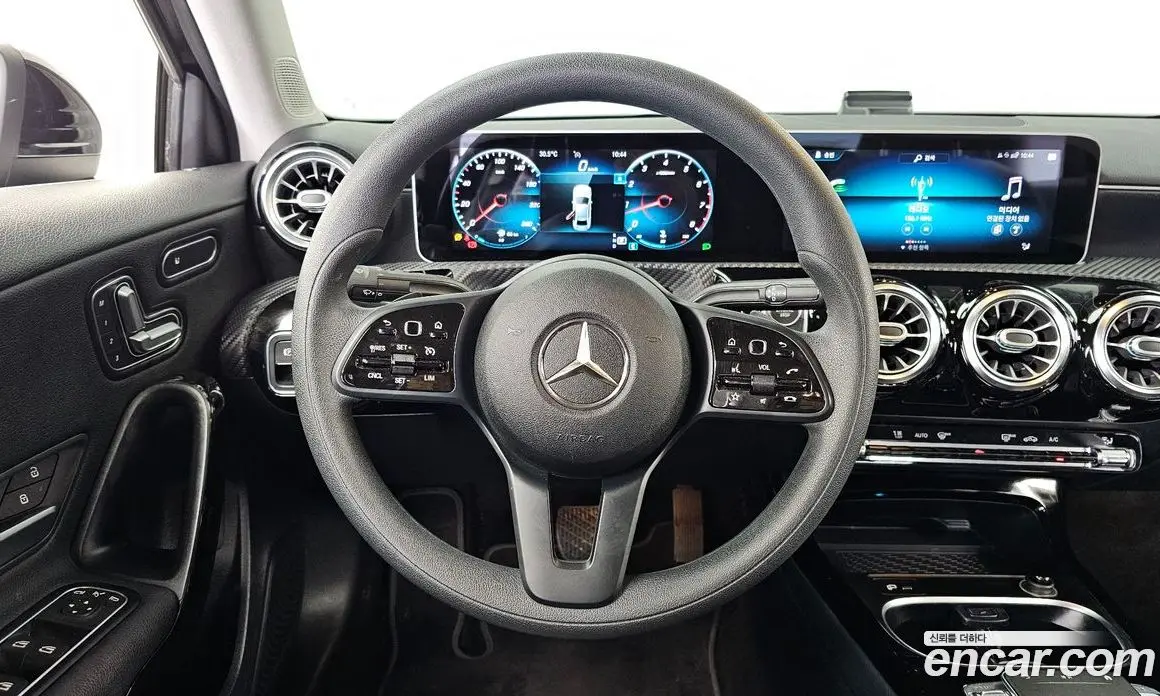Mercedes-Benz A-Class 2020 2.0 автомат (гидро), фото 13