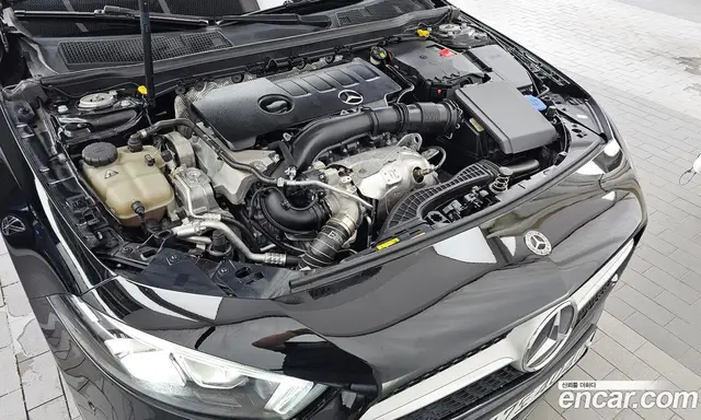 Mercedes-Benz A-Class 2020 2.0 автомат (гидро), миниатюра 6