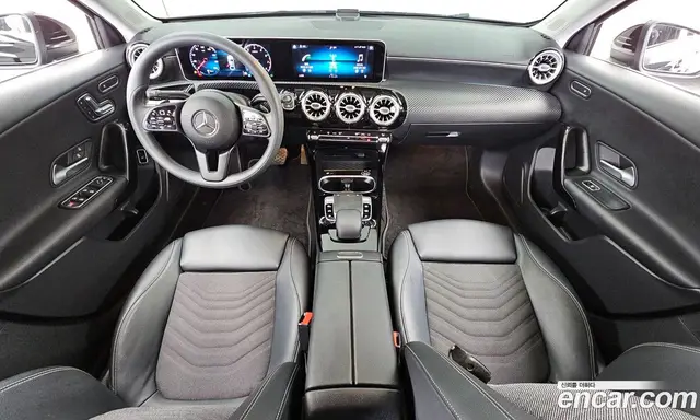 Mercedes-Benz A-Class 2020 2.0 автомат (гидро), миниатюра 7