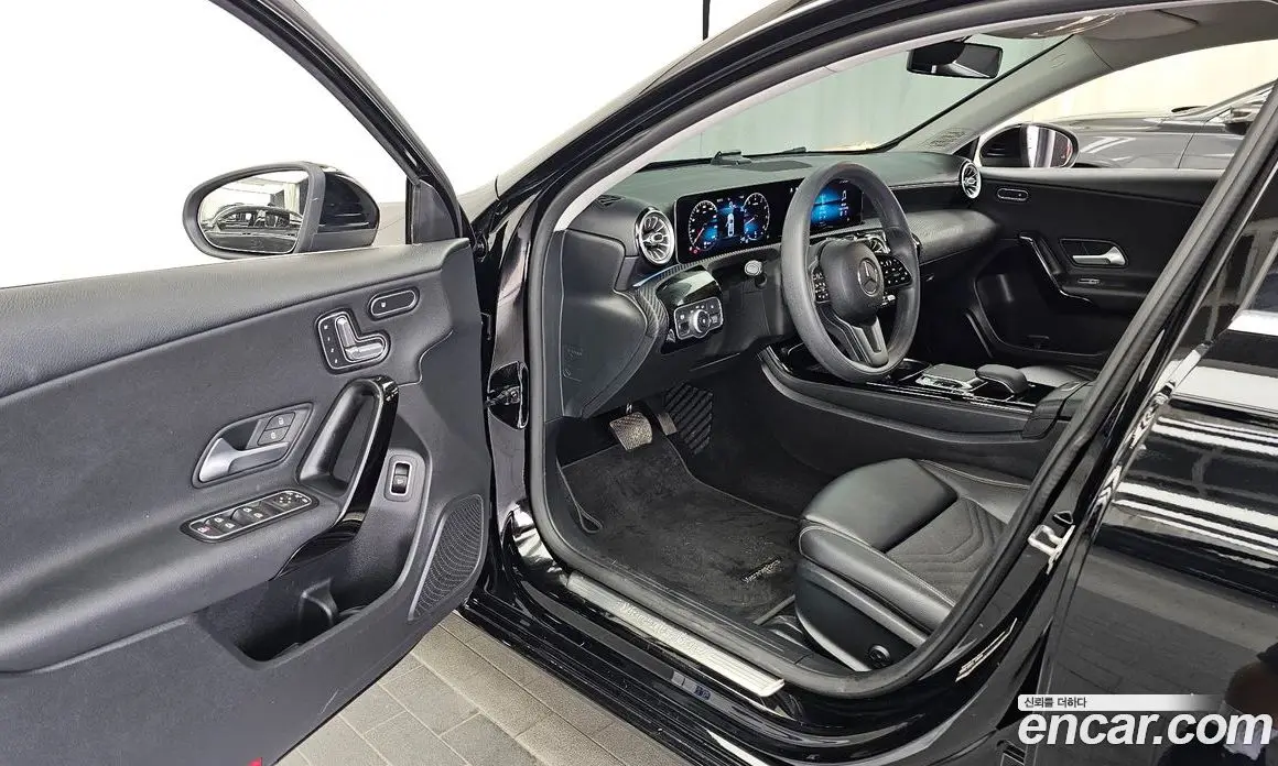 Mercedes-Benz A-Class 2020 2.0 автомат (гидро), фото 10