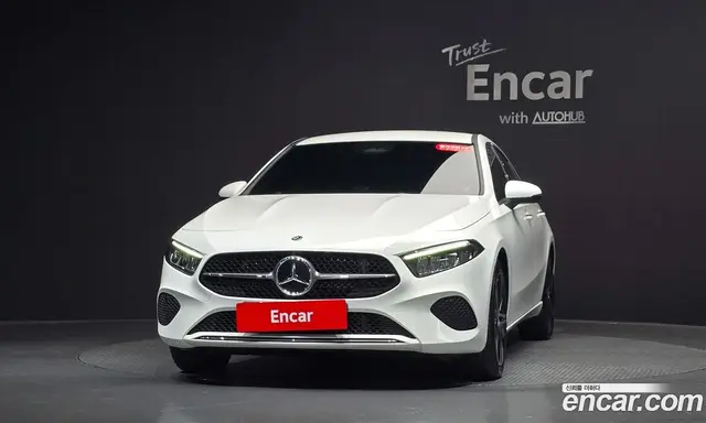 Mercedes-Benz A-Class 2024 1.9 автомат (гидро), миниатюра 2