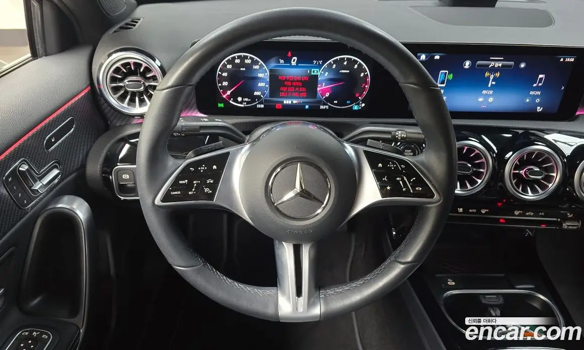 Mercedes-Benz A-Class 2024 1.9 автомат (гидро), фото 17