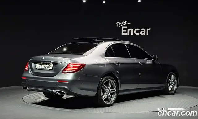 Mercedes-Benz E-Class 2017 3.0 автомат (гидро), миниатюра 2