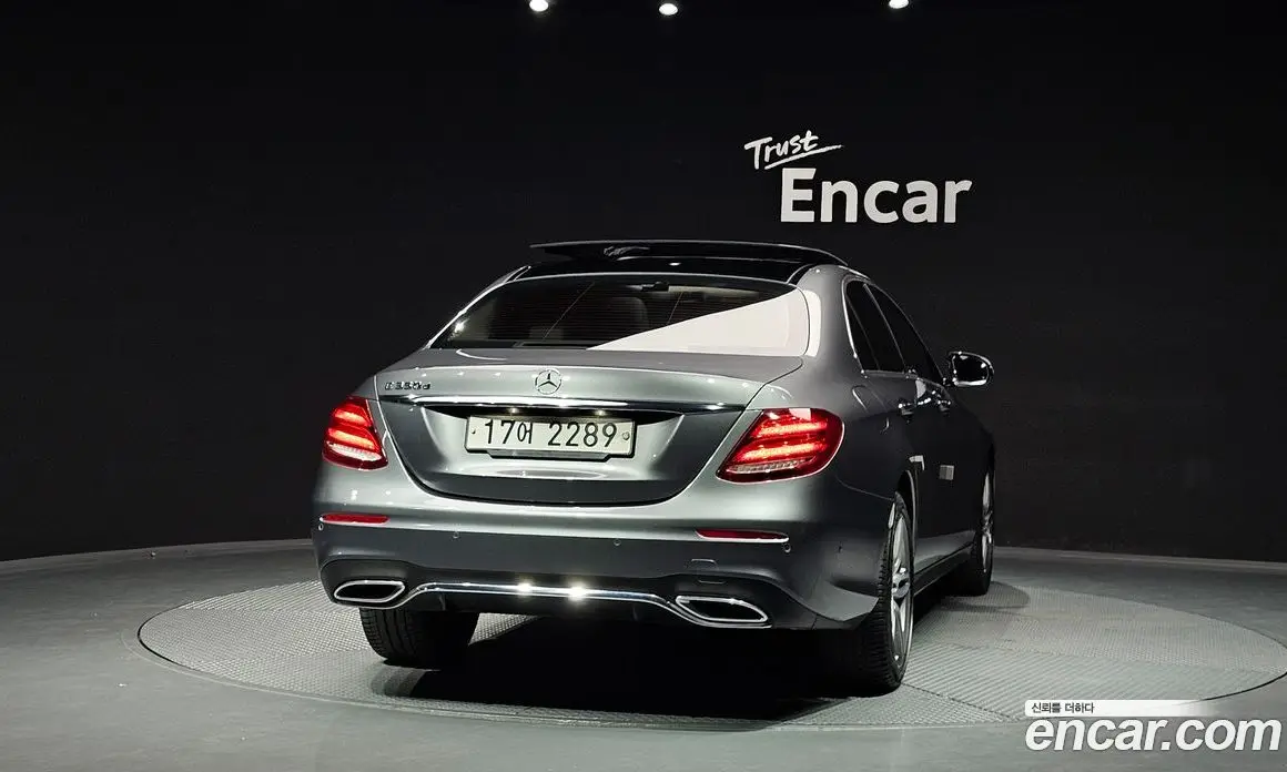 Mercedes-Benz E-Class 2017 3.0 автомат (гидро), фото 4