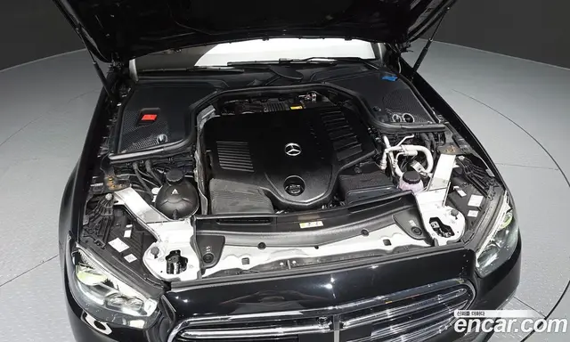 Mercedes-Benz E-Class 2022 3.0 автомат (гидро), миниатюра 6