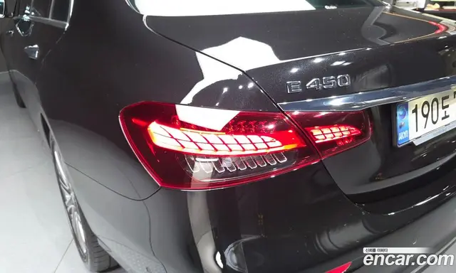 Mercedes-Benz E-Class 2022 3.0 автомат (гидро), миниатюра 9
