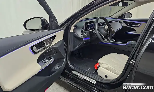 Mercedes-Benz E-Class 2024 2.0 автомат (гидро), миниатюра 12