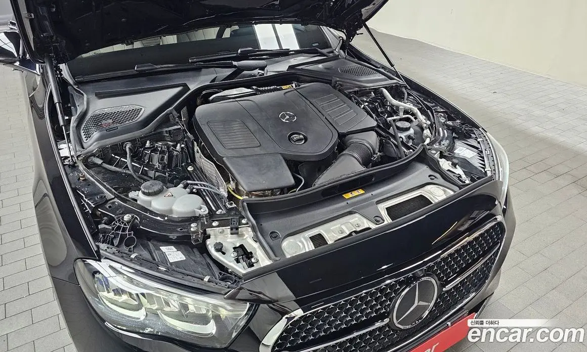 Mercedes-Benz E-Class 2024 2.0 автомат (гидро), фото 5