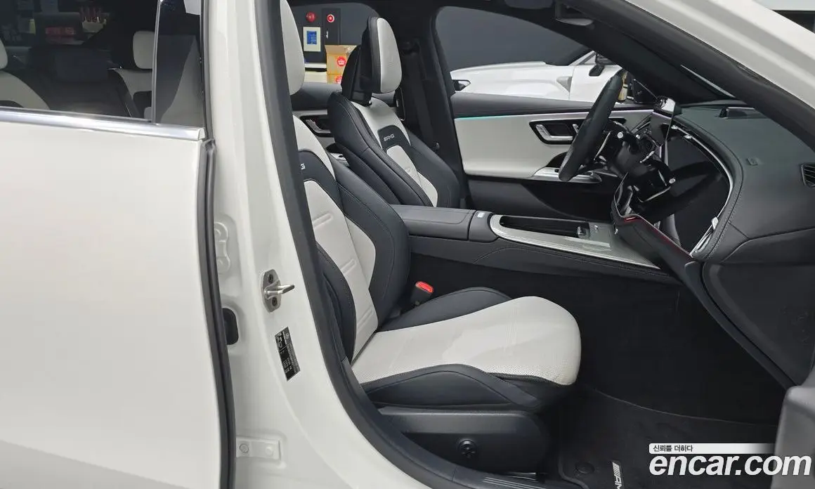 Mercedes-Benz E-Class 2025 3.0 автомат (гидро), фото 15