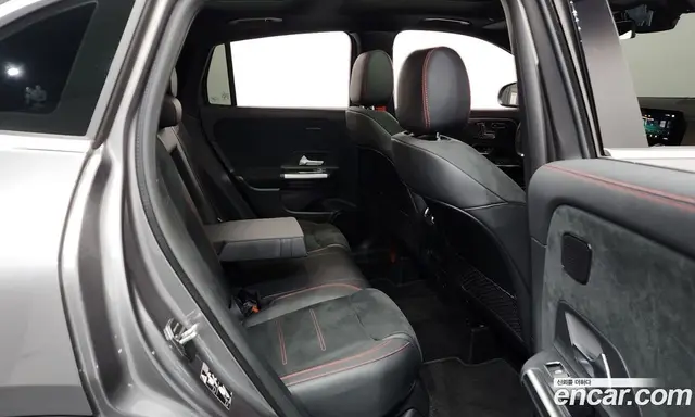Mercedes-Benz GLA-Class 2022 2.0 автомат (гидро), миниатюра 11 Mercedes-Benz GLA-Class 2022 2.0 автомат (гидро), миниатюра 11