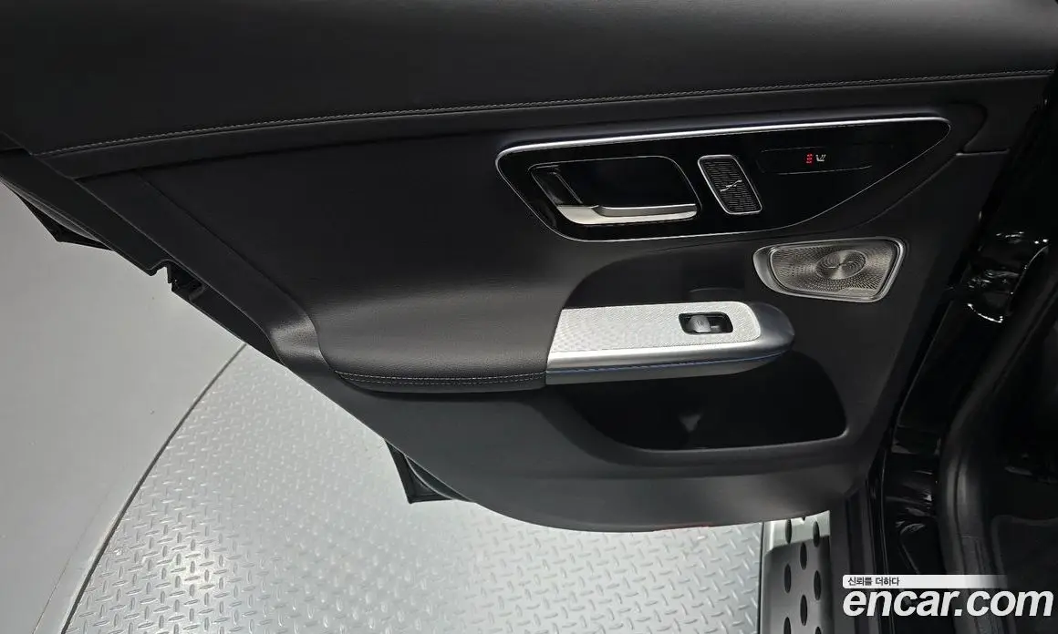 Mercedes-Benz GLC-Class 2025 2.0 автомат (гидро), фото 15