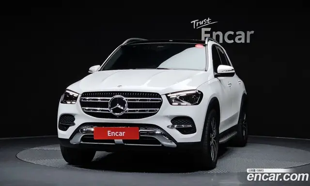 Mercedes-Benz GLE-Class 2025 2.0 автомат (гидро), миниатюра 3