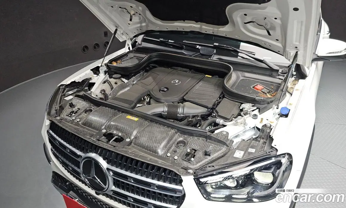 Mercedes-Benz GLE-Class 2025 2.0 автомат (гидро), фото 6