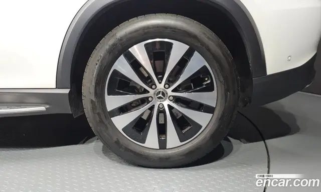 Mercedes-Benz GLE-Class 2025 2.0 автомат (гидро), миниатюра 7