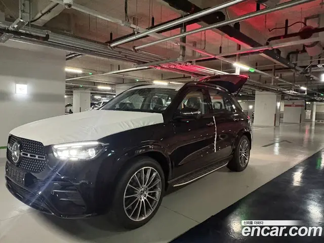 Mercedes-Benz GLE-Class 2026 3.0 автомат (гидро), миниатюра 1