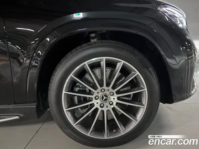 Mercedes-Benz GLE-Class 2026 3.0 автомат (гидро), миниатюра 5