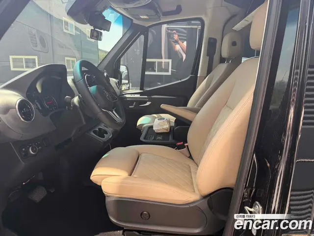 Mercedes-Benz Sprinter 2022 3.0 автомат (гидро), миниатюра 10