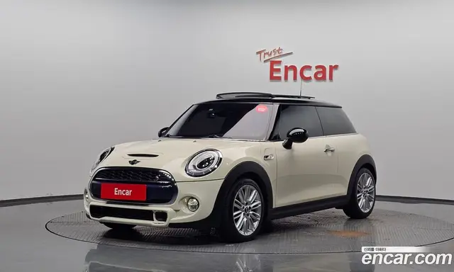Mini Cooper 2016 2.0 автомат (гидро), миниатюра 1