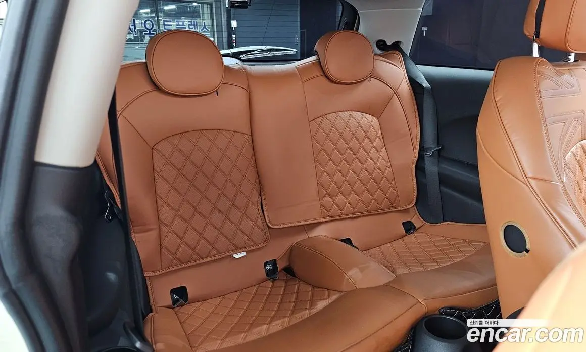 Mini Cooper 2016 2.0 автомат (гидро), фото 11